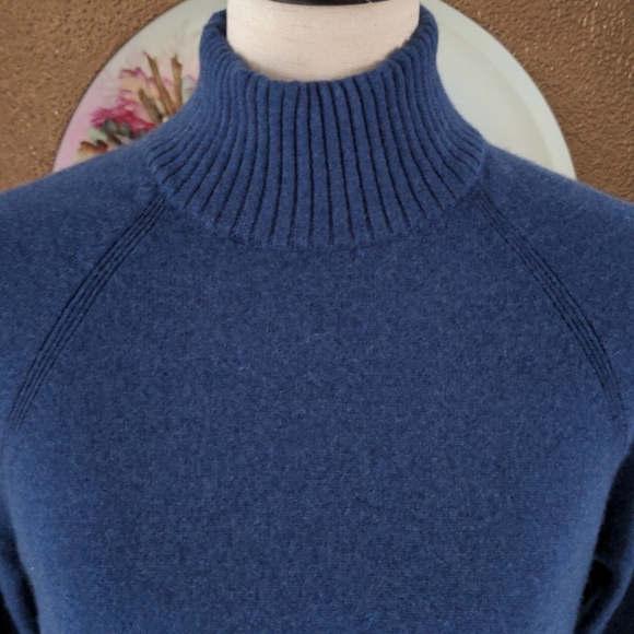 LL Bean cashmere sweater - Picture 4 of 12